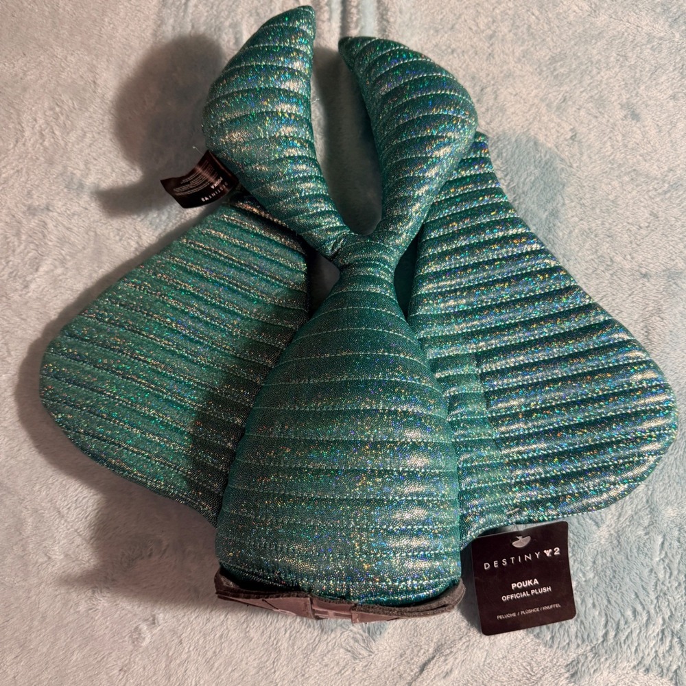 Bungie Destiny 2 Pouka Plush Kids OS Teal New Iridescent Official Collectible